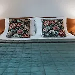Nova 3*