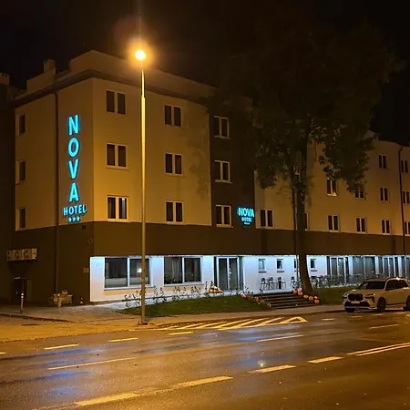 Nova 3*